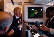 WATCH: Trump hosts Emir of Qatar on Air Force One as he makes his way to Asia