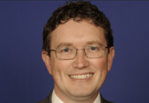 UNRELIABLE: Rep. Massie issues fiery response to Vance following comments at TPUSA event